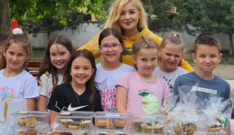 Humanitarni bazar osnovaca u "Mikiću"