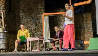 Predstava "Državni posao - Velika seoba arhivatora"