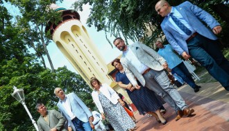 Premijerka APV Gojković, predsednik Skupštine APV Juhas i gradonačelnik Subotice Bakić u obilasku Vodotornja