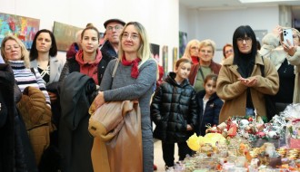 Izložba "Umetnost otvara srca"