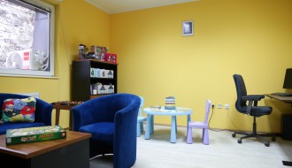 Оtvaranje obnovljene prostorije gde će se odvijati viđenja u kontrolisanim uslovima dece i roditelja sa kojima deca ne žive