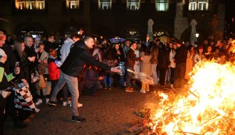 Paljenje badnjaka i prigodan program povodom Badnjeg dana