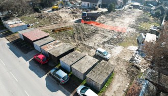 Nelegalne garaže za rušenje na Radijalcu