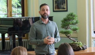 Mudrosti iz Japana - Izložba bonsai drveća