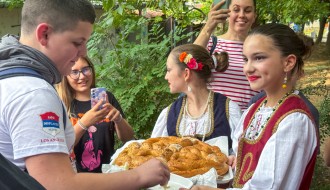 Deca sa Kosmeta u poseti Subotici