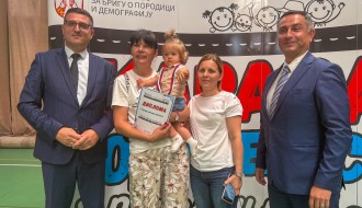 „Karavan roditeljstva – Porodica u srcu“