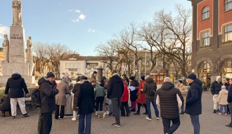 Potpisivanje studentske inicijative za raspisivanje parlamentarnih izbora