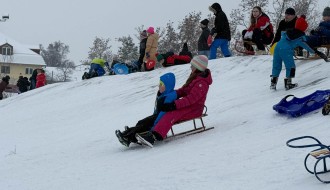 Božićno sankanje na kertvaroškom brdu