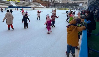 Trening mlađih hokejaških selekcija Spartaka i školice klizanja
