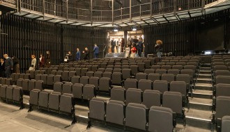 Predaja zgrade pozorišta na upotrebu