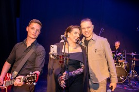 Bend "Teška priča"