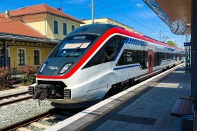 Novi, moderniji i još komforniji voz od danas saobraća ne brzoj pruzi Subotica - Beograd