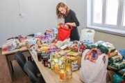 Prikupljanje životnih namirnica i drugih potrepština za socijalno ugrožene