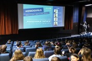 Projekcija dokumentarnog filma „Povezivanje tačkica“ o mentalnom zdravlju mladih